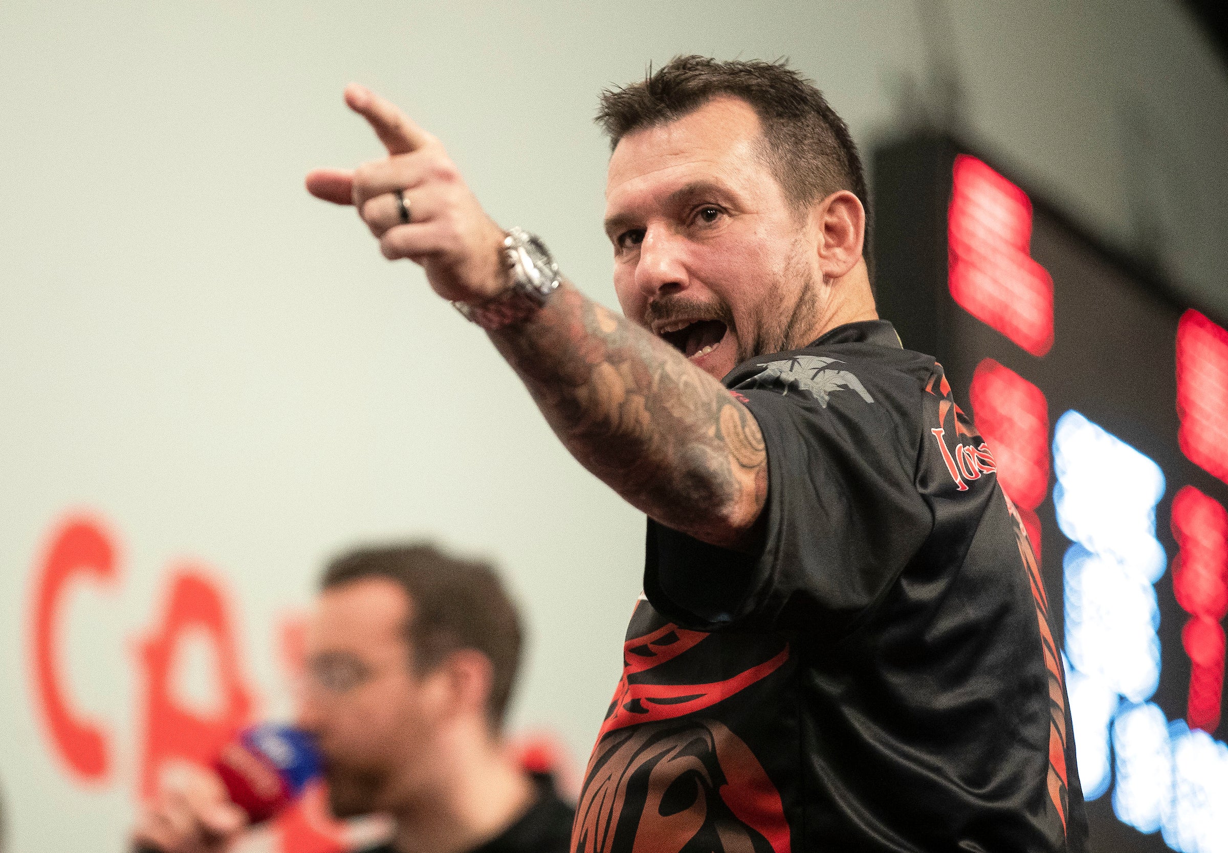 CLAYTON & ASPINALL COLLIDE FOR PLAY-OFF QUALIFICATION IN ABERDEEN