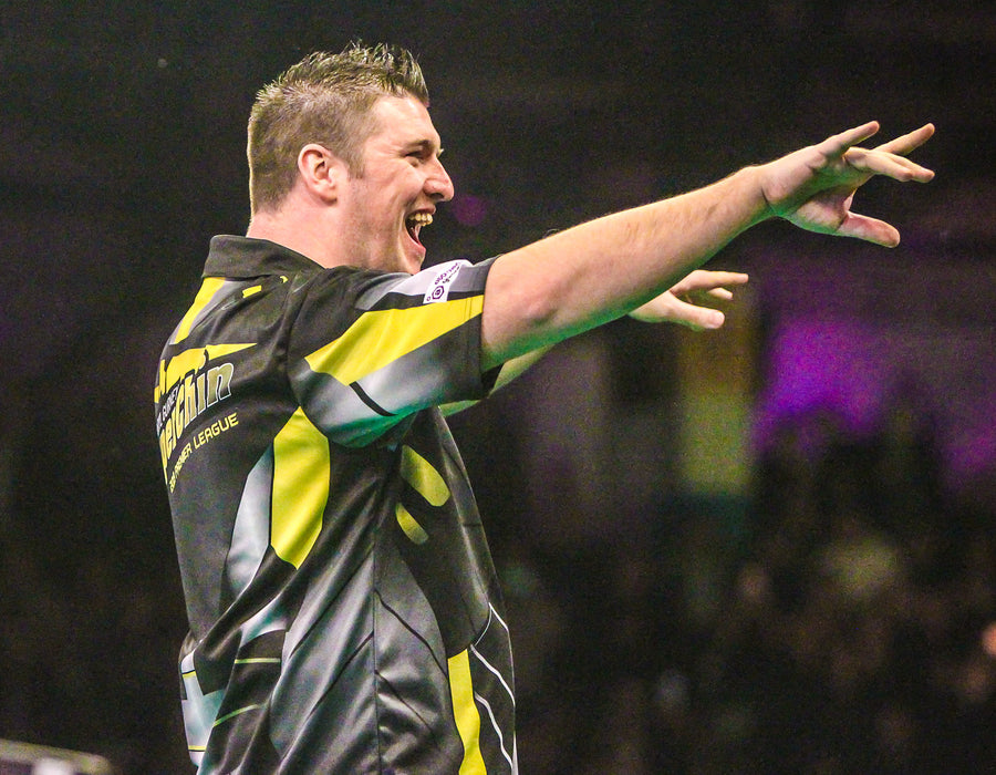 Gurney Keeps Play-off Hopes Alive with MvG Win