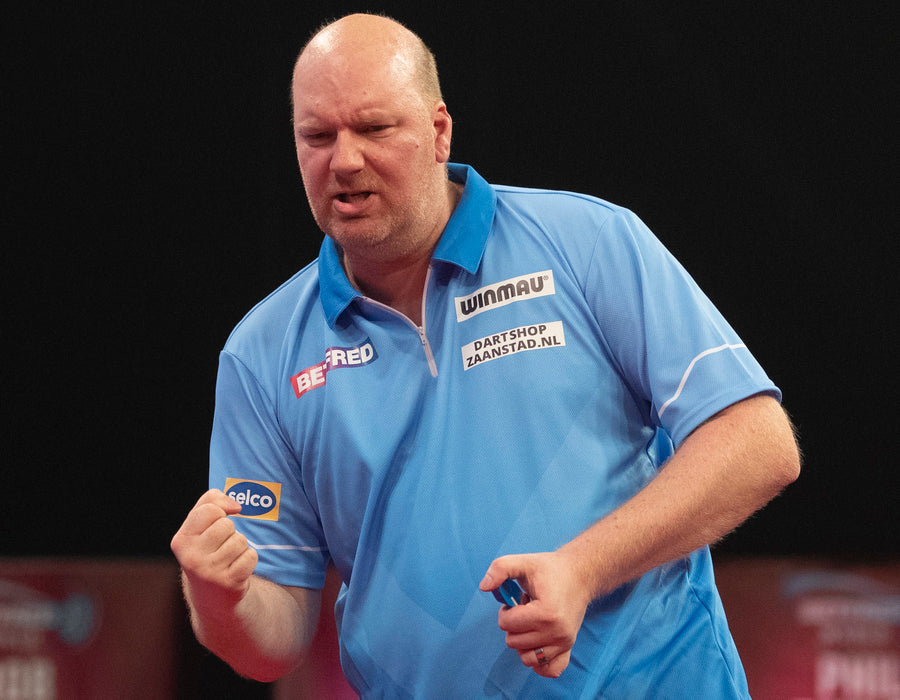 Van der Voort Smashes his way into World Matchplay Round 2