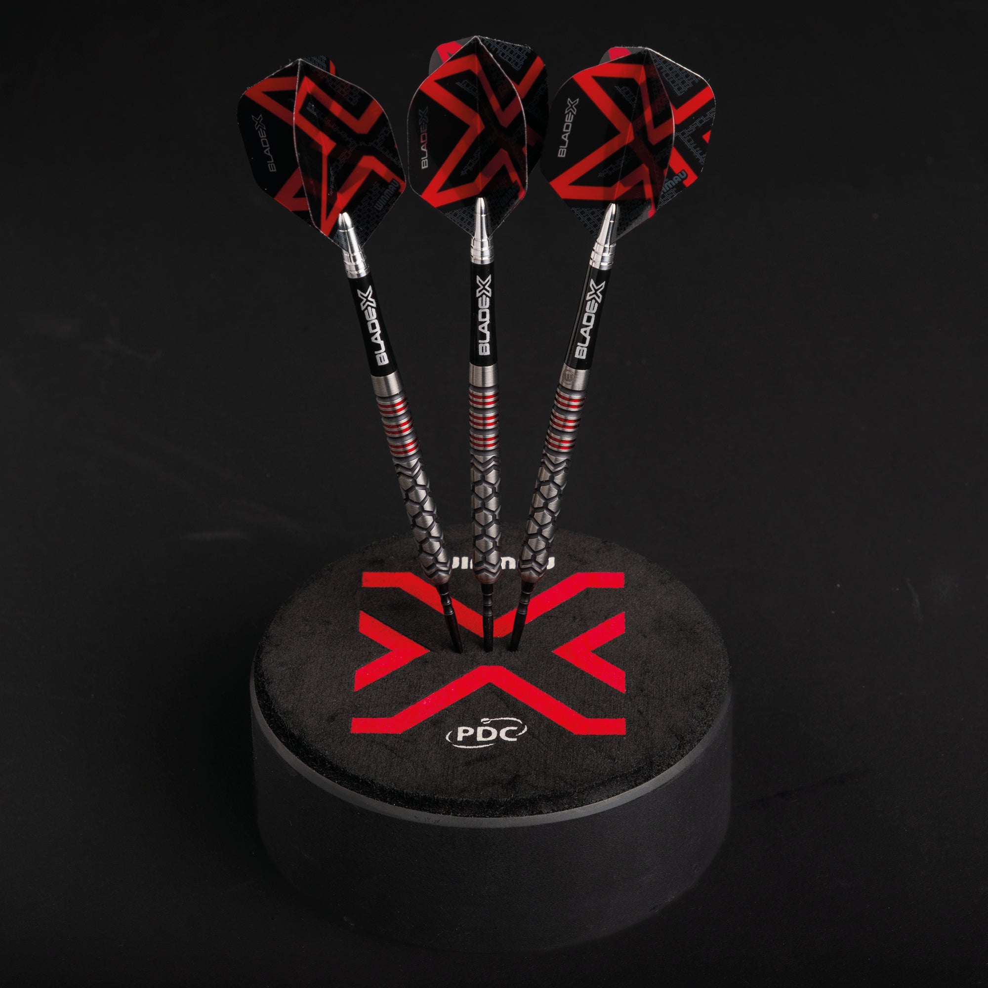 Blade X - Dart Dock